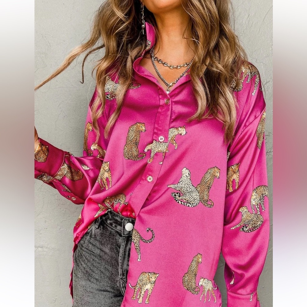 Endo Women's Pink Leopard Print Satin Blouse